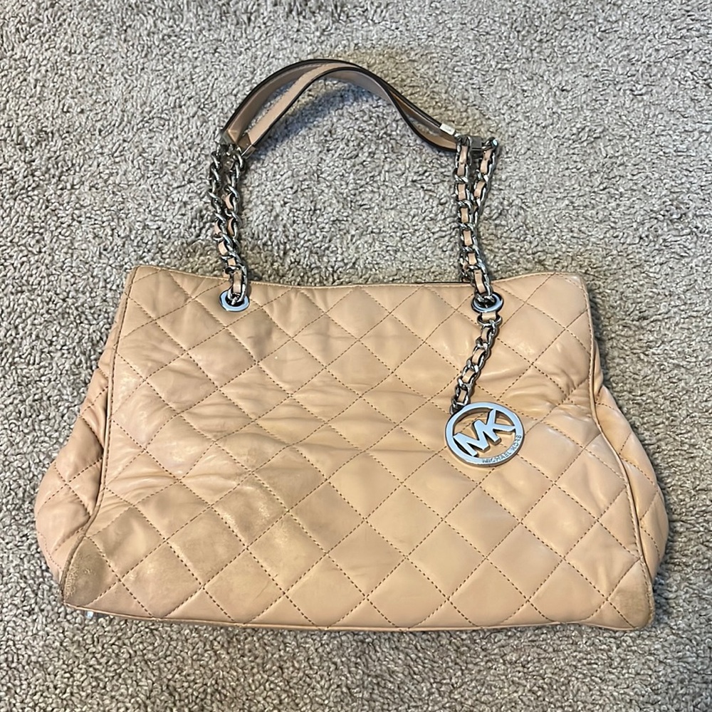 Micheal Kors Purse